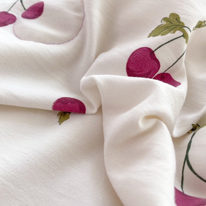 91家纺网 家纺一手货源 找家纺 慕尚家纺 2025新款A类超柔双层纱针织夏被四件套 夏日樱桃