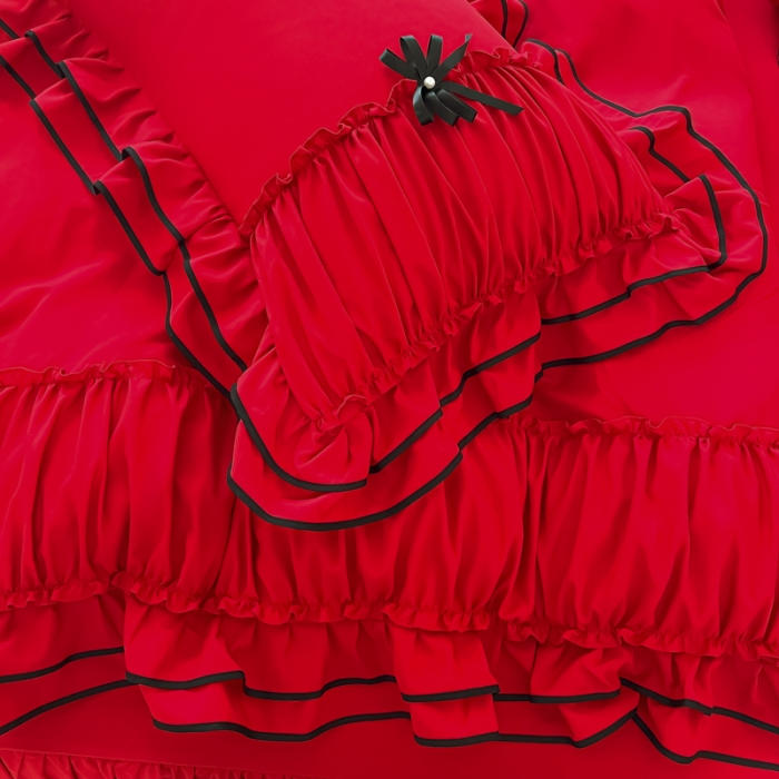 91家纺网 家纺一手货源 找家纺 乐卧 2026新款花漾褶皱网纱花边拼色黑蝴蝶款荷叶边四件套花漾-优雅红