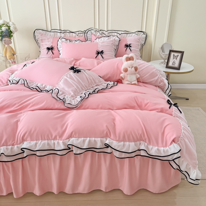 91家纺网 家纺一手货源 找家纺 乐卧 2026新款花漾褶皱网纱花边拼色黑蝴蝶款荷叶边四件套花漾-优雅粉