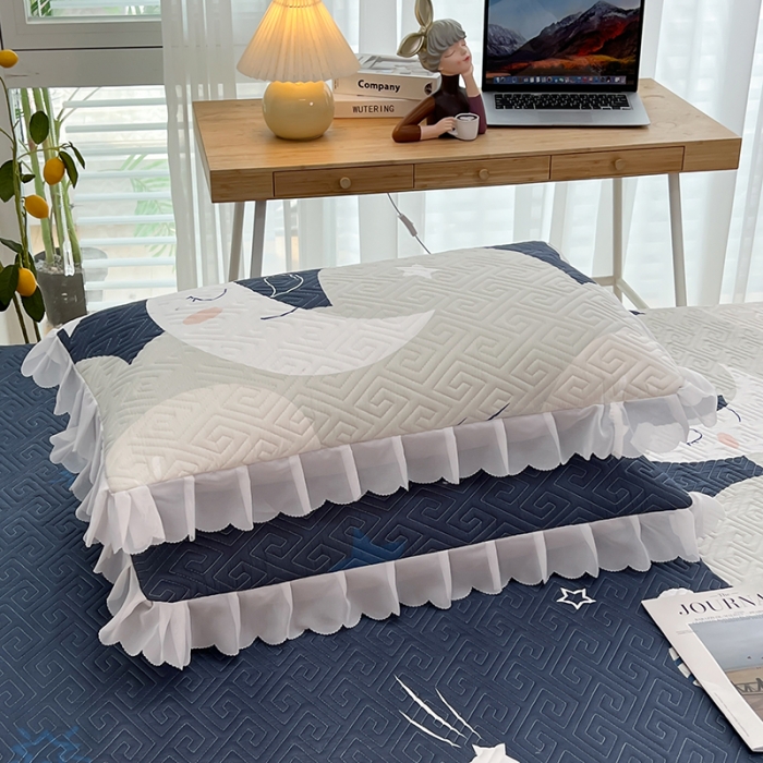 91家纺网 家纺一手货源 找家纺 梦舒羽2025新款夹棉花边双人枕套单人加厚短款枕芯套 月亮宝宝