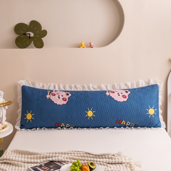 91家纺网 家纺一手货源 找家纺 梦舒羽2025新款夹棉花边双人枕套单人加厚长款枕芯套 笨蛋熊