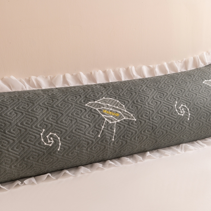 91家纺网 家纺一手货源 找家纺 梦舒羽2025新款夹棉花边双人枕套单人加厚长款枕芯套 飞船