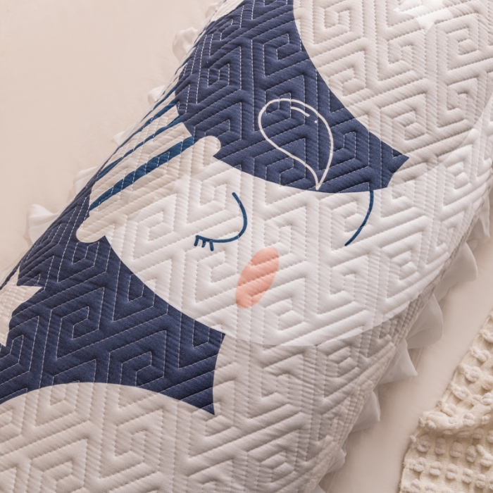 91家纺网 家纺一手货源 找家纺 梦舒羽2025新款夹棉花边双人枕套单人加厚长款枕芯套 月亮宝宝