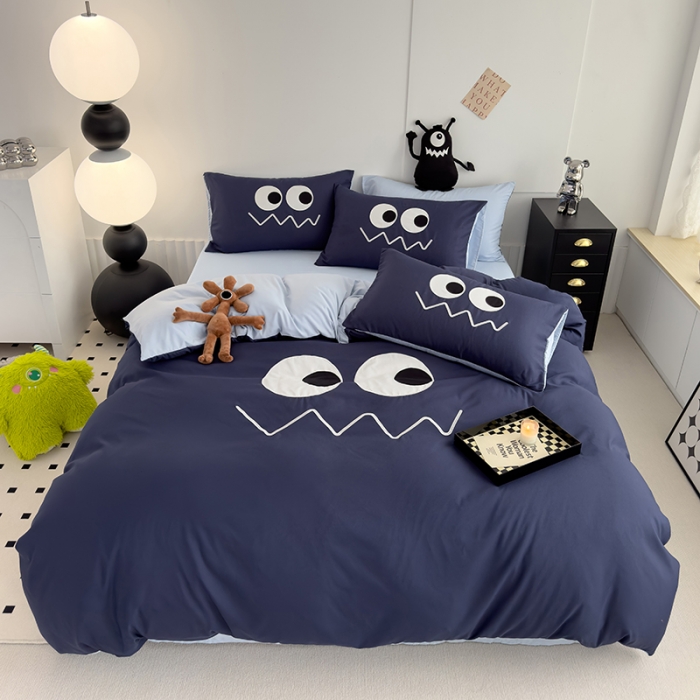 91家纺网 家纺一手货源 找家纺 曼谷 贴布绣四件套小怪兽柔软磨毛床上用品水洗棉套件 小怪兽-可可浅蓝