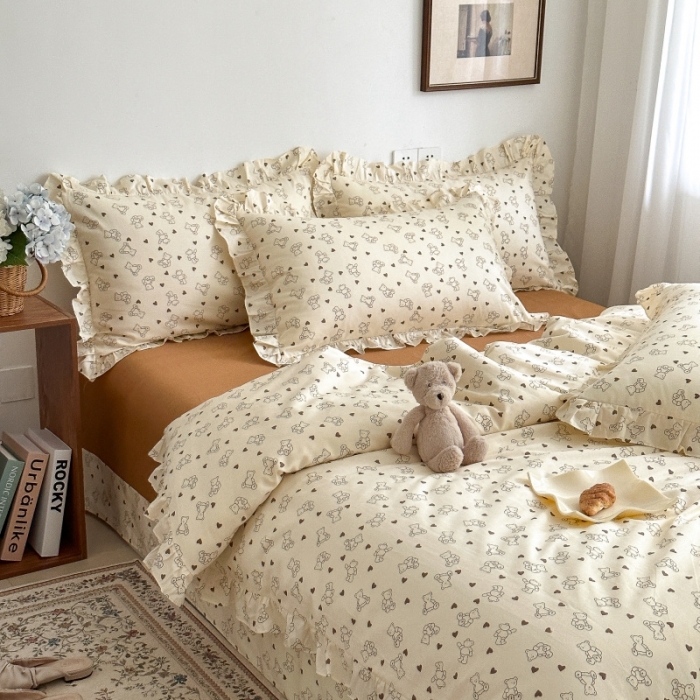 91家纺网 家纺一手货源 找家纺 棉生活 2025新款洛丽塔花边款全棉四件套 贝贝熊