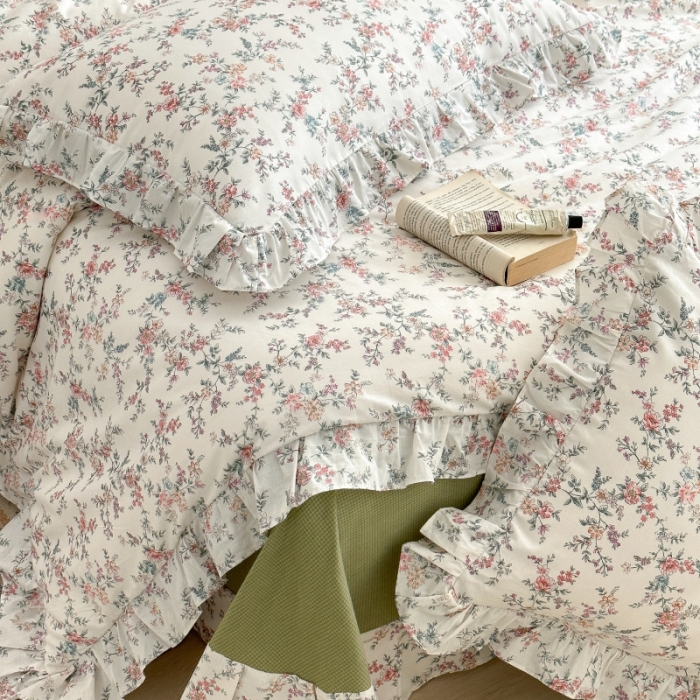 91家纺网 家纺一手货源 找家纺 棉生活 2025新款洛丽塔花边款全棉四件套 典雅花开