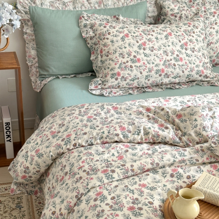 91家纺网 家纺一手货源 找家纺 棉生活 2025新款洛丽塔花边款全棉四件套 花田妙语