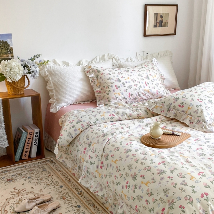 91家纺网 家纺一手货源 找家纺 棉生活 2025新款洛丽塔花边款全棉四件套 又见花开