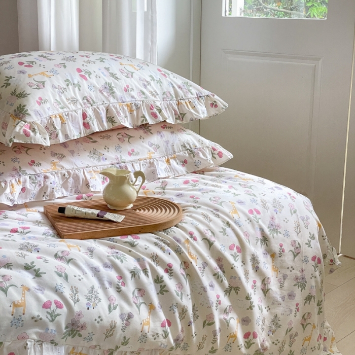 91家纺网 家纺一手货源 找家纺 棉生活 2025新款洛丽塔花边款全棉四件套 又见花开