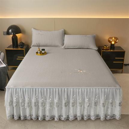 91家纺网 家纺一手货源 找家纺 恒爱 2023 刺绣华夫格床裙三件套 太空灰（床裙款）