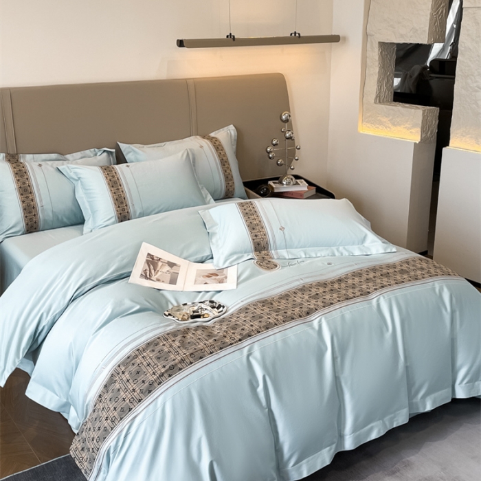 91家纺网 家纺一手货源 找家纺 魅都 100长绒棉简约轻奢贴布绣四件套-莫西卡 莫西卡-天空蓝