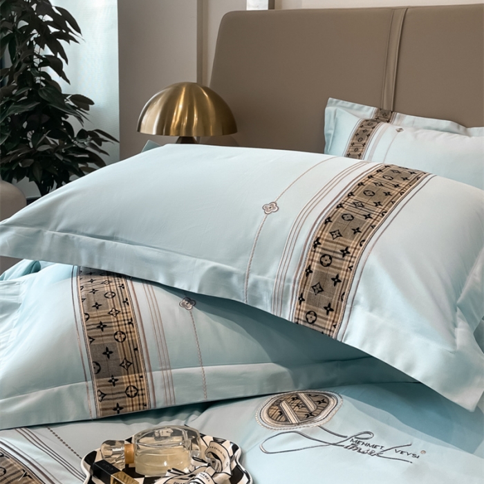 91家纺网 家纺一手货源 找家纺 魅都 100长绒棉简约轻奢贴布绣四件套-莫西卡 莫西卡-天空蓝