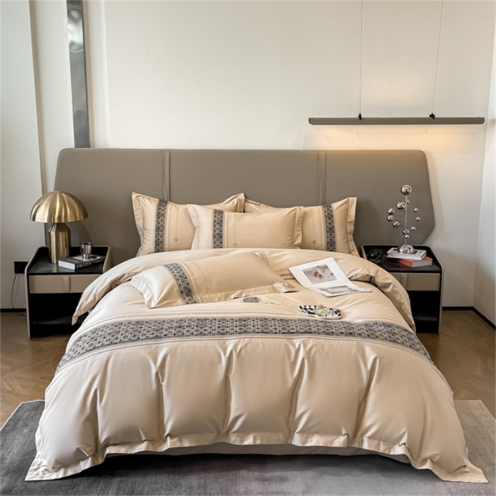 91家纺网 家纺一手货源 找家纺 魅都100长绒棉简约轻奢贴布绣四件套-莫西卡 莫西卡-香槟金