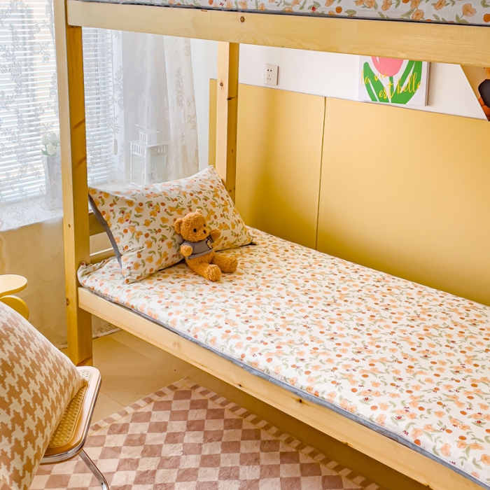 91家纺网 家纺一手货源 找家纺 金丝鸟 2023新款全棉加水晶绒棉加绒床垫套 花千朵