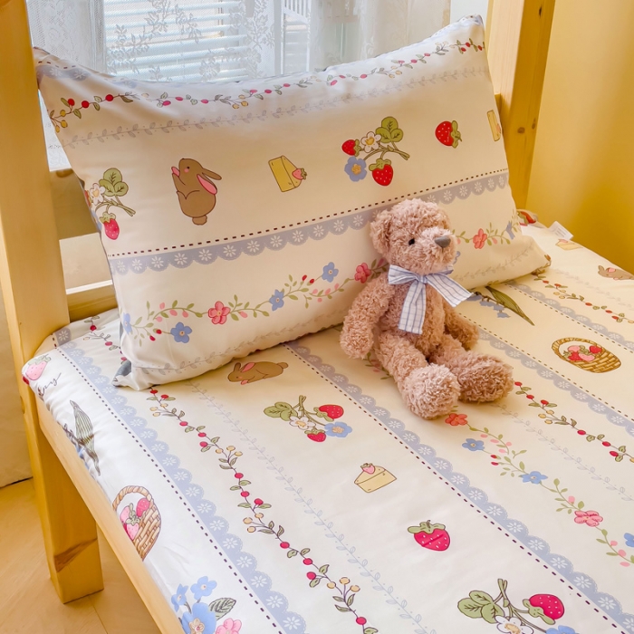 91家纺网 家纺一手货源 找家纺 金丝鸟 2023新款全棉加水晶绒棉加绒床垫套 蓝色花园