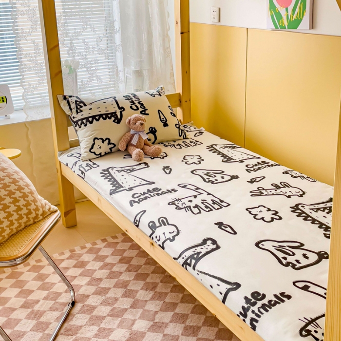 91家纺网 家纺一手货源 找家纺 金丝鸟 2023新款全棉加水晶绒棉加绒床垫套 涂鸦