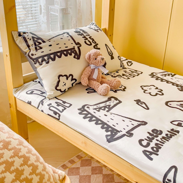 91家纺网 家纺一手货源 找家纺 金丝鸟 2023新款全棉加水晶绒棉加绒床垫套 涂鸦