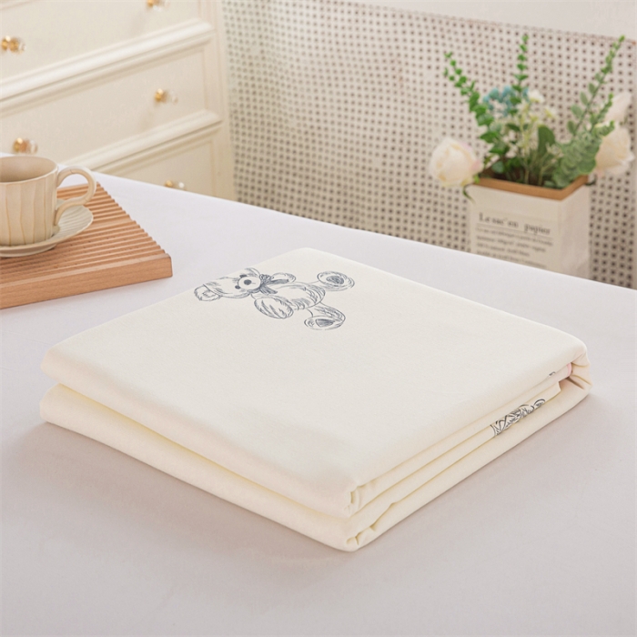 91家纺网 家纺一手货源 找家纺 首爱 2025新款原棉老粗布床单款三件套 乖乖熊—米