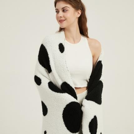 91家纺网 家纺一手货源 找家纺 暖绵绵 2025新款斯利波盖毯 黑色