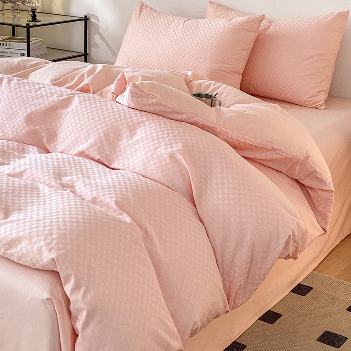 91家纺网 家纺一手货源 找家纺 涵宸家纺 2023新款全棉提花菲比系列四件套 菲比-玫瑰粉