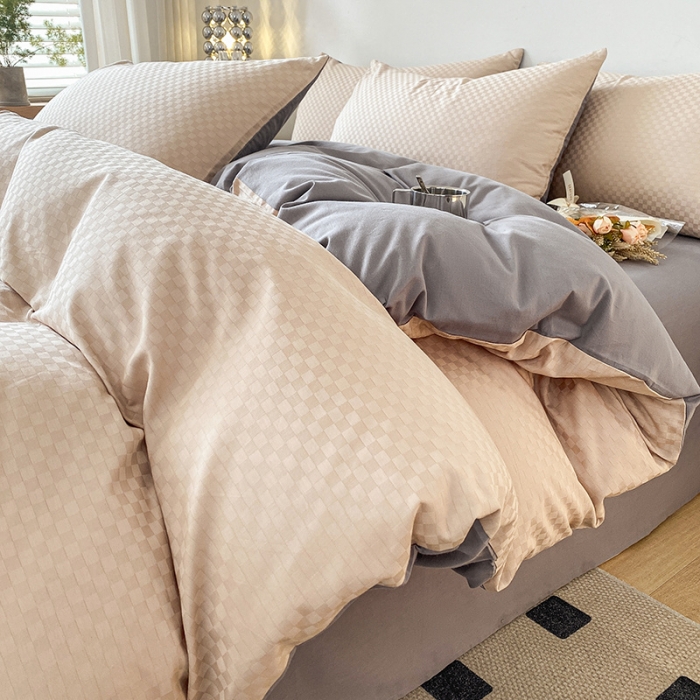 91家纺网 家纺一手货源 找家纺 涵宸家纺 2023新款全棉提花菲比系列四件套 菲比-莎灰