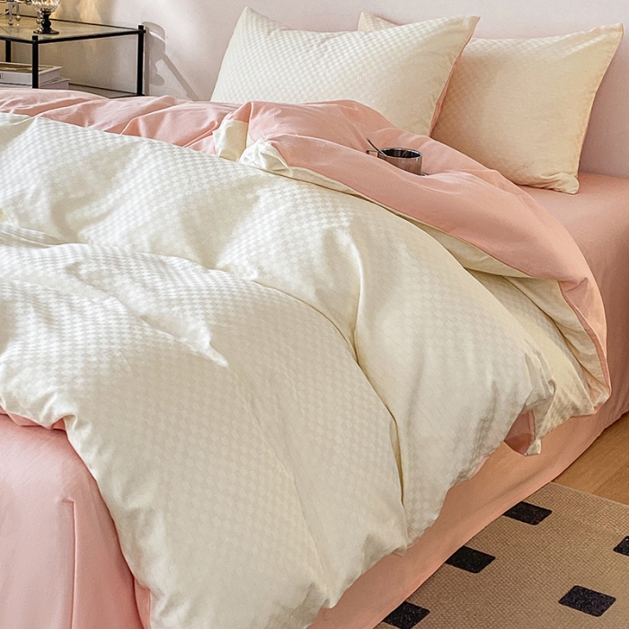 91家纺网 家纺一手货源 找家纺 涵宸家纺 2023新款全棉提花菲比系列四件套 菲比-珍珠粉