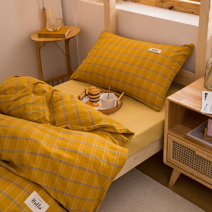 91家纺网 家纺一手货源 找家纺 柠萌 2025新款A类全棉色织水洗棉学生宿舍上下铺全棉三件套 姜黄格