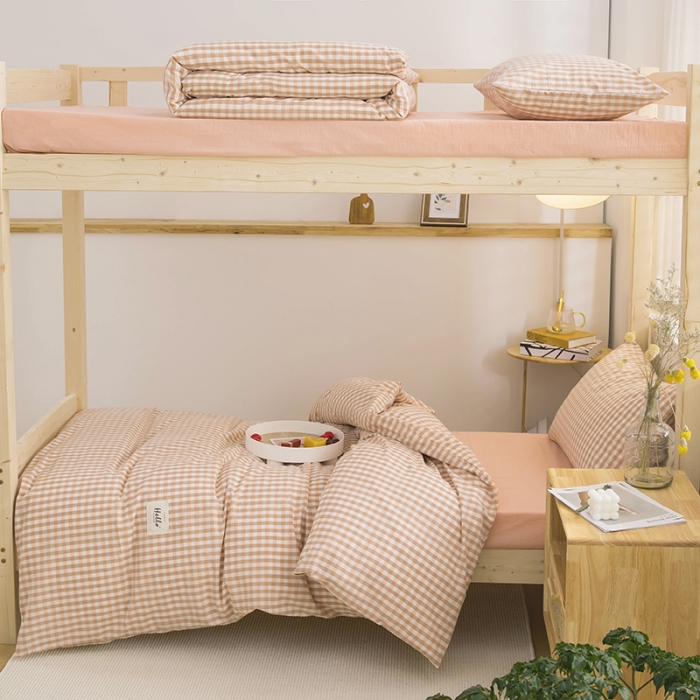 91家纺网 家纺一手货源 找家纺 柠萌 2025新款A类全棉色织水洗棉学生宿舍上下铺全棉三件套 蜜粉小格