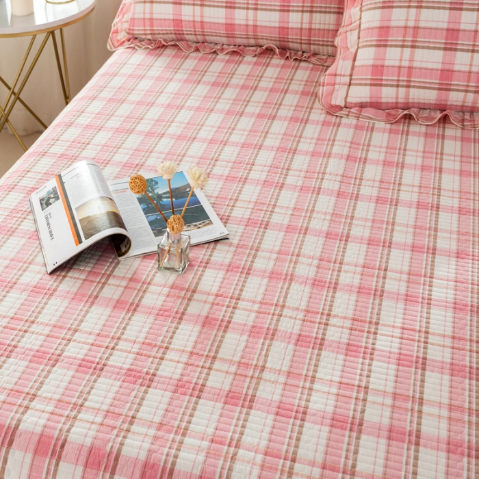 91家纺网 家纺一手货源 找家纺 优姿 2024新款全棉色织水洗棉床盖格子系列床盖三件套 格子粉