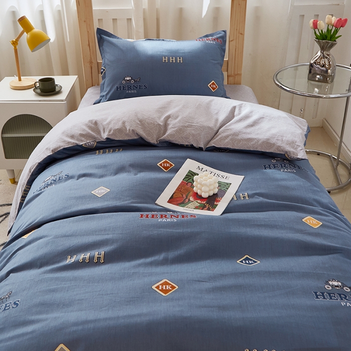 91家纺网 家纺一手货源 找家纺 晶缦家纺 2023新款全棉13372印花三件套 卡尔夫蓝