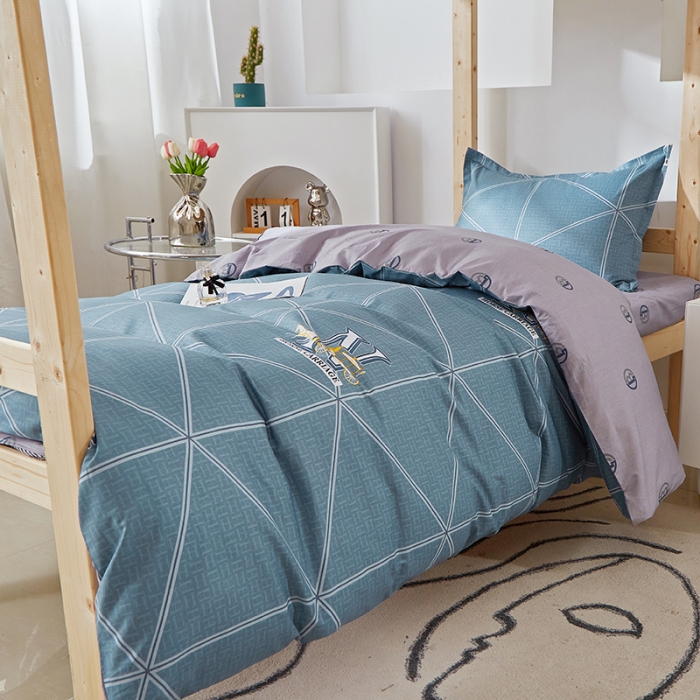 91家纺网 家纺一手货源 找家纺 晶缦家纺 2023新款全棉13372印花三件套 卡菲洛蓝