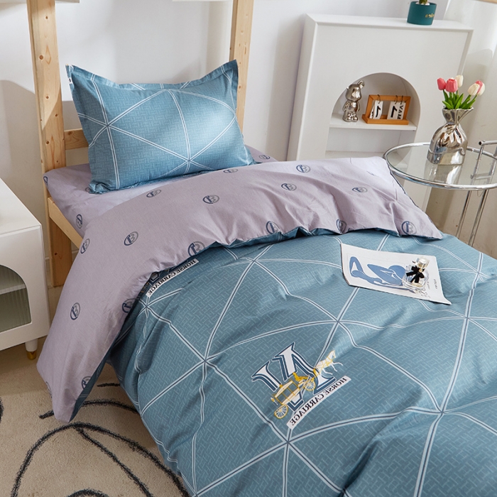 91家纺网 家纺一手货源 找家纺 晶缦家纺 2023新款全棉13372印花三件套 卡菲洛蓝