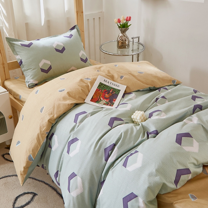 91家纺网 家纺一手货源 找家纺 晶缦家纺 2023新款全棉13372印花三件套 平行空间绿