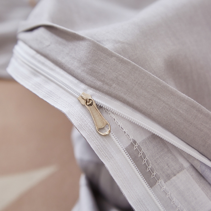 91家纺网 家纺一手货源 找家纺 晶缦家纺 2023新款全棉13372印花三件套 时尚熊 浅灰