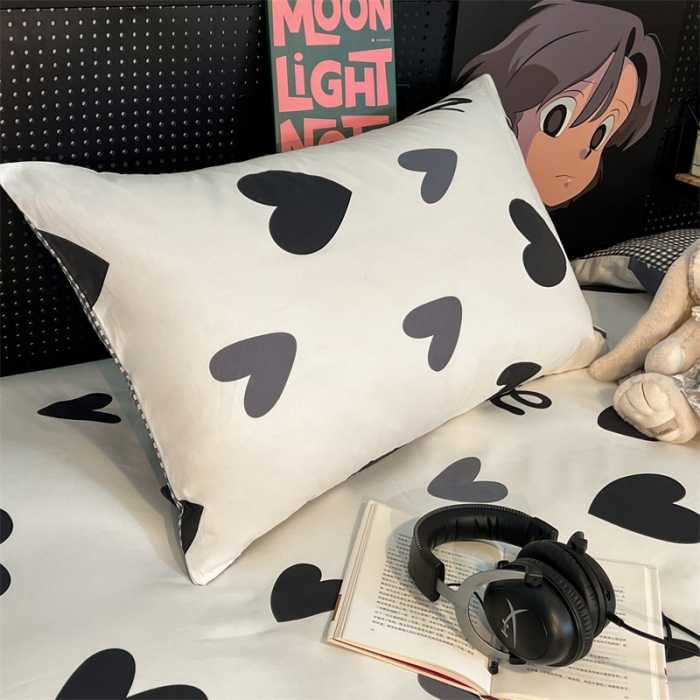 91家纺网 家纺一手货源 找家纺 HL原创 2023新款学生季宿舍套件三件套 爱心LOVE