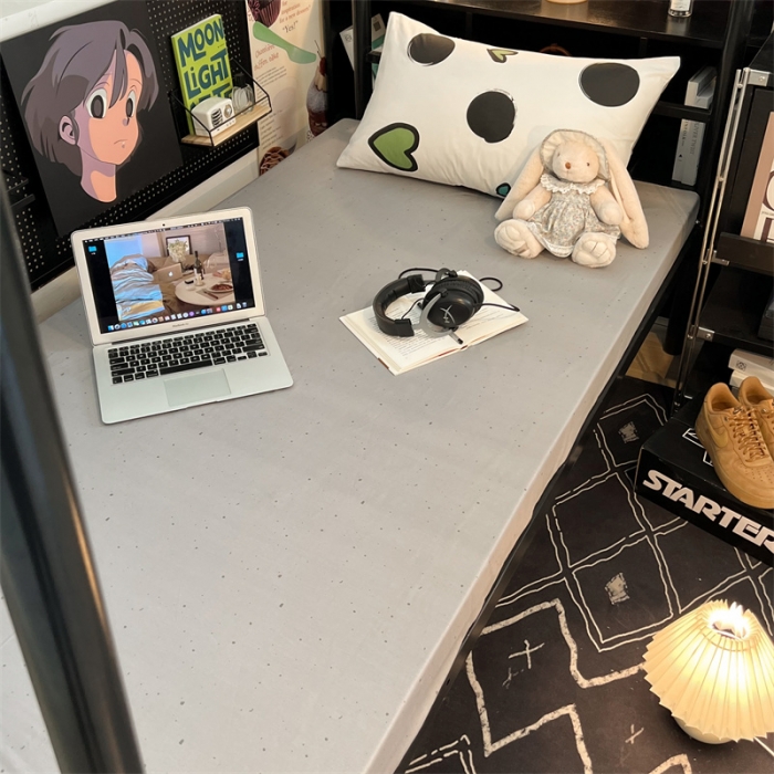 91家纺网 家纺一手货源 找家纺 HL原创 2023新款学生季宿舍套件三件套 波点兔兔