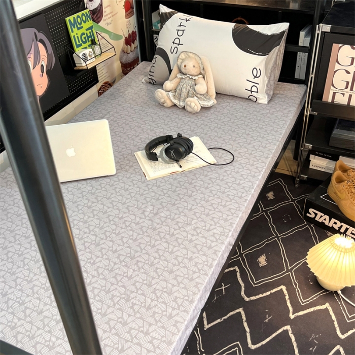 91家纺网 家纺一手货源 找家纺 HL原创 2023新款学生季宿舍套件三件套 简爱