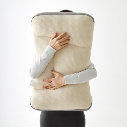 91家纺网 家纺一手货源 找家纺 （总）拾光枕芯 2023新款菠萝针织护颈枕