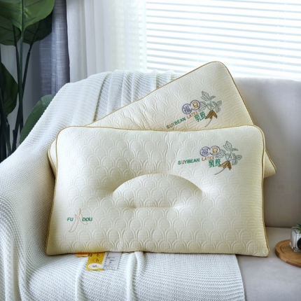 91家纺网 家纺一手货源 找家纺 （总）拾光 2023新款立体乳胶福豆柔软云感枕芯