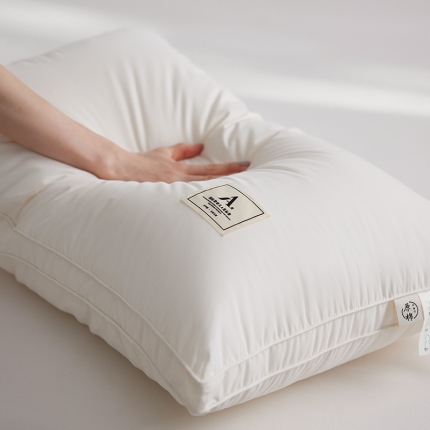 91家纺网 家纺一手货源 找家纺 （总）2024新款A类母婴级全棉酒店枕芯 本色原棉A类慢回弹酒店枕头