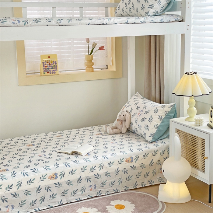 91家纺网 家纺一手货源 找家纺 名兮 2023新款全棉学生上下铺床单 花花熊