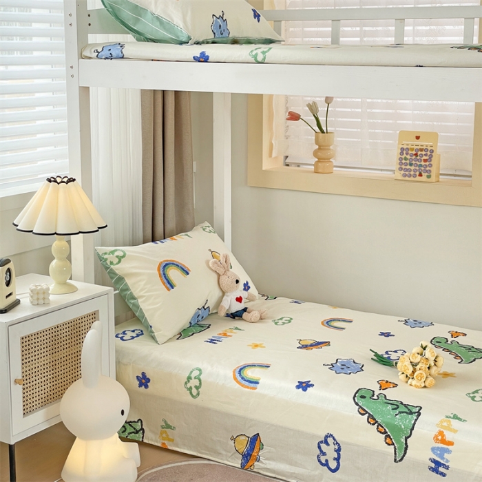 91家纺网 家纺一手货源 找家纺 名兮 2023新款全棉学生上下铺床单 恐龙游记