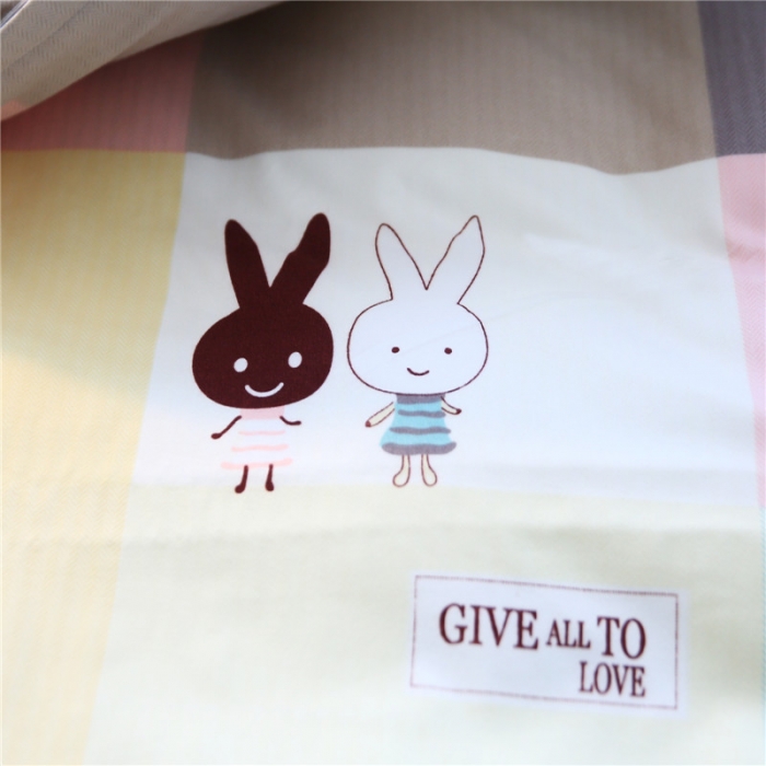 91家纺网 家纺一手货源 找家纺 鑫缘2025新款印花植物羊绒加厚磨毛四件套1.2米学生三件套 双子兔