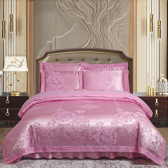 91家纺网 家纺一手货源 找家纺 福丽莱家纺  2023新款贡缎提花床裙四件套（夹棉）花香情缘-粉