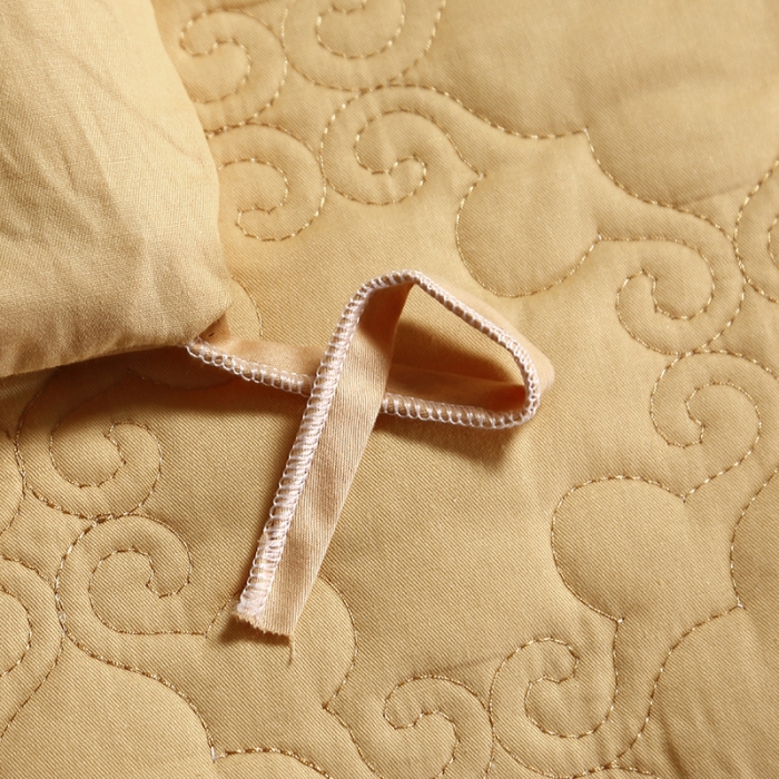 91家纺网 家纺一手货源 找家纺 福丽莱家纺  2023新款贡缎提花床裙四件套（夹棉）静待花开-金色