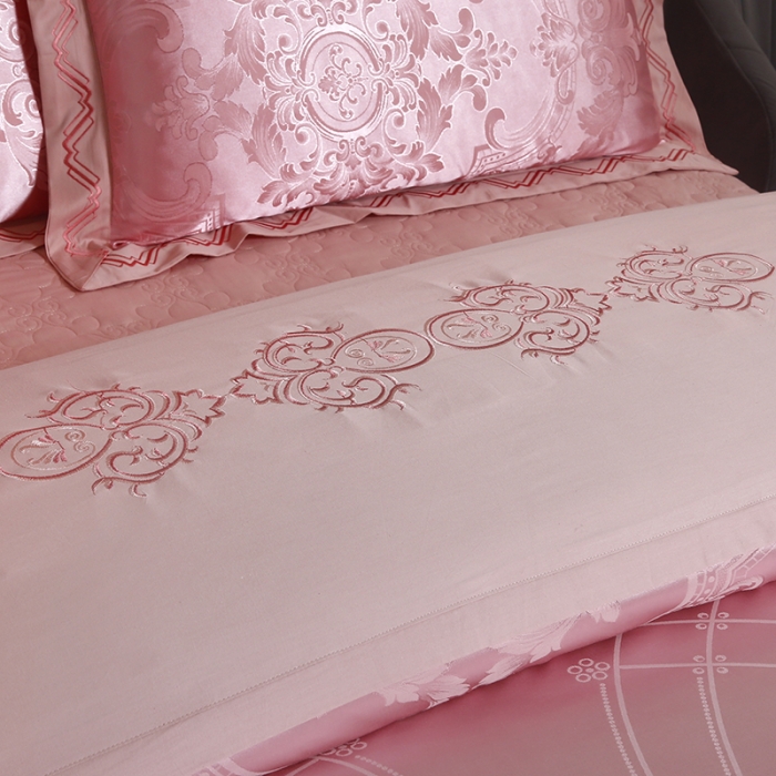 91家纺网 家纺一手货源 找家纺 福丽莱家纺  2023新款贡缎提花床裙四件套（夹棉）琳尚-珊瑚粉