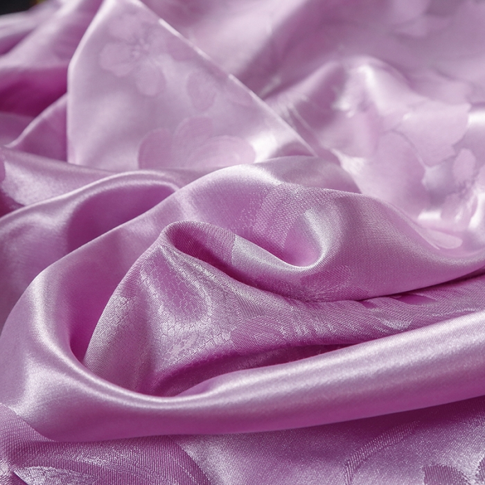 91家纺网 家纺一手货源 找家纺 福丽莱家纺  2023新款贡缎提花床裙四件套（夹棉）密语-雪青