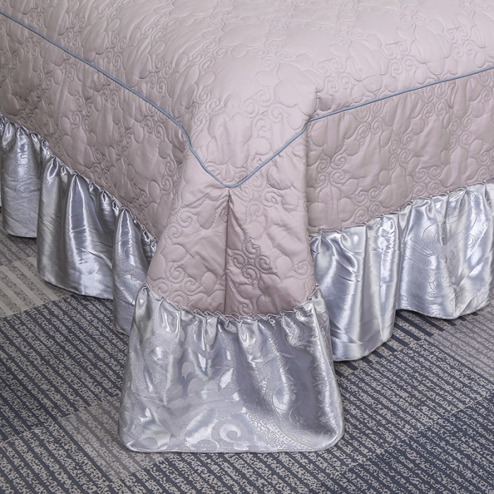 91家纺网 家纺一手货源 找家纺 福丽莱家纺  2023新款贡缎提花床裙四件套（夹棉）名门世家-银灰