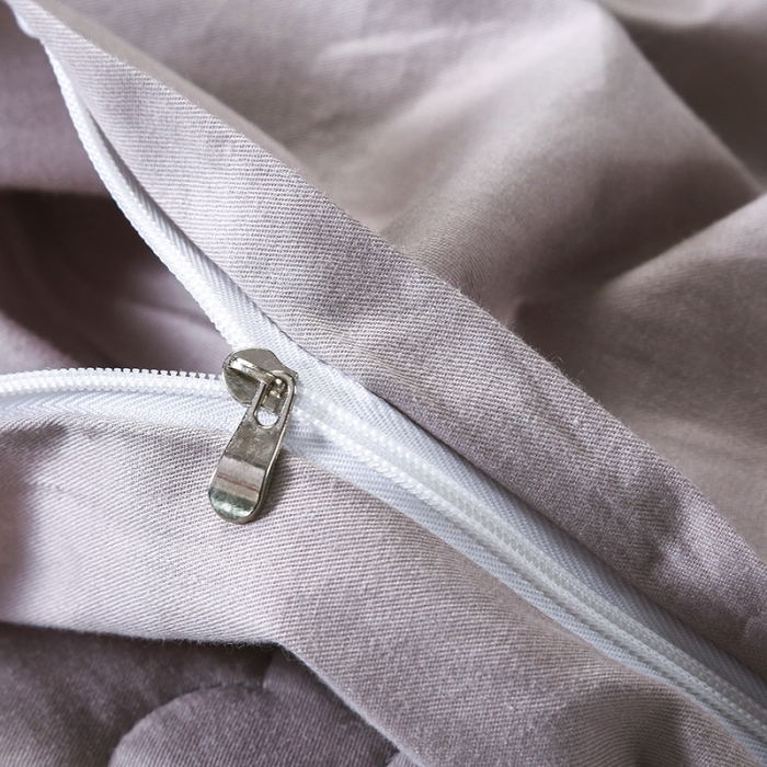 91家纺网 家纺一手货源 找家纺 福丽莱家纺  2023新款贡缎提花床裙四件套（夹棉）名门世家-银灰