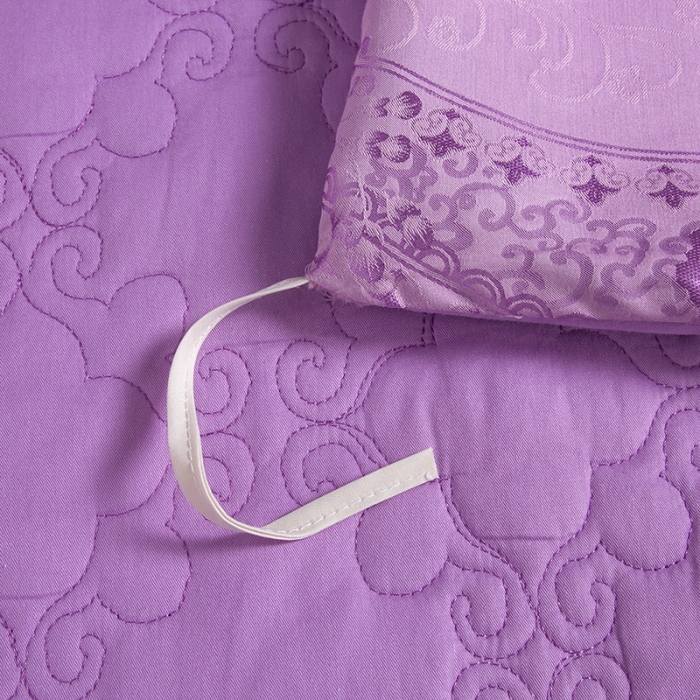 91家纺网 家纺一手货源 找家纺 福丽莱家纺  2023新款贡缎提花床裙四件套（夹棉）浓情花梦-雪青